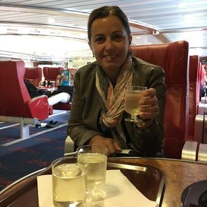 Meet your Posher, Sherry